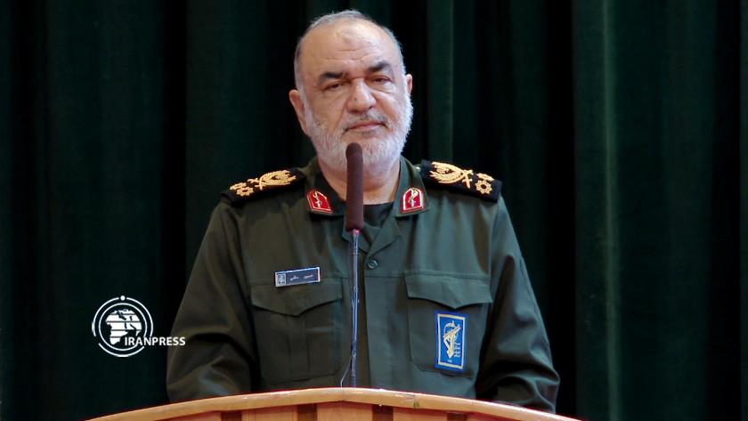 Iranpress: Basij come of people to solve their problems: Comd