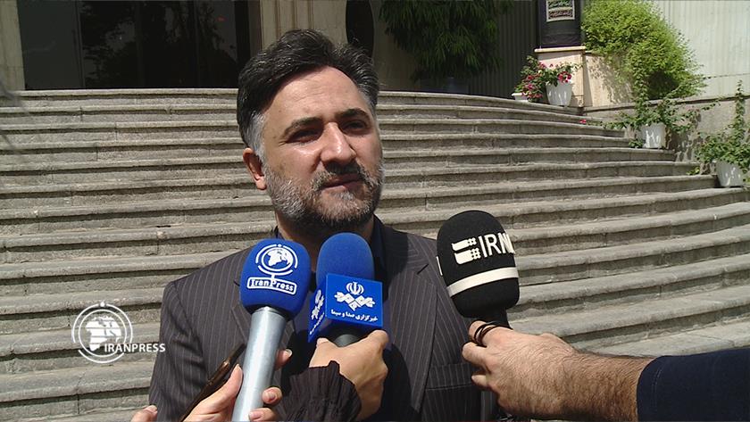Iranpress: VP says knowledge-based economy on priority