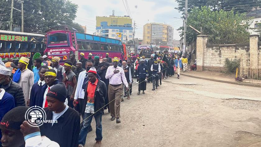 Iranpress: Muslims in Nairobi march to commemorate Ashura 