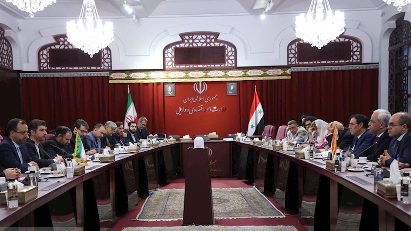 Iranpress: Iran, Syria seek to inaugurate joint bank, insurance venture