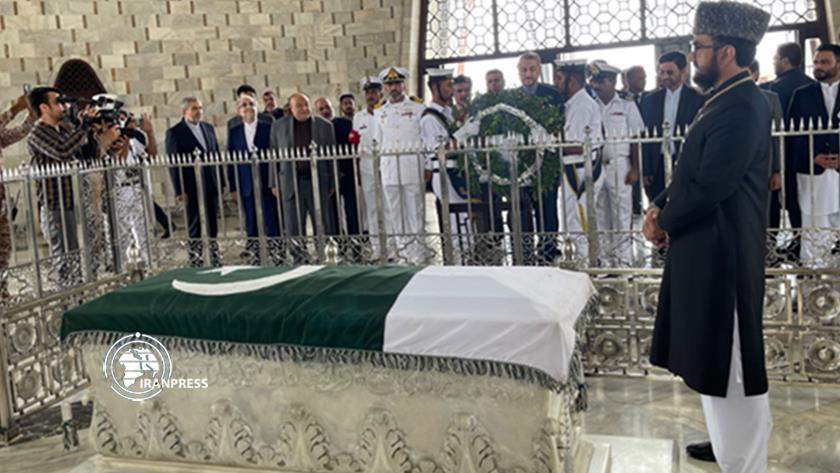 Iranpress: FM arrives in Karachi, pays tribute to founder of Pakistan