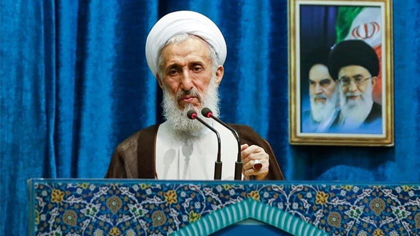 Iranpress: Top Cleric: Perpetrators of Holy Quran burning are actually self-immolating