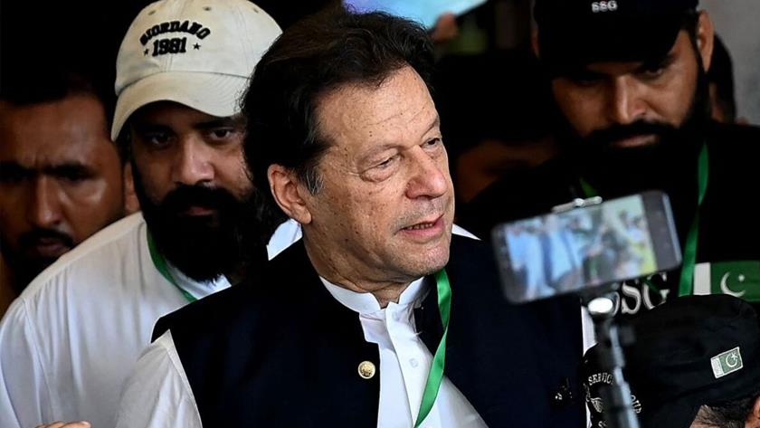 Iranpress: Pakistan court sentences ex-PM Imran Khan to 3 years in prison: State TV