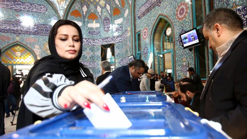 Iranpress: Iran; 7,700 candidates enter registrations for March elections 