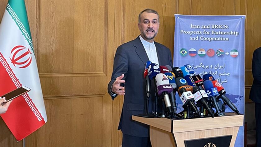Iranpress: Interaction with multilateral institutions has always been on Iran
