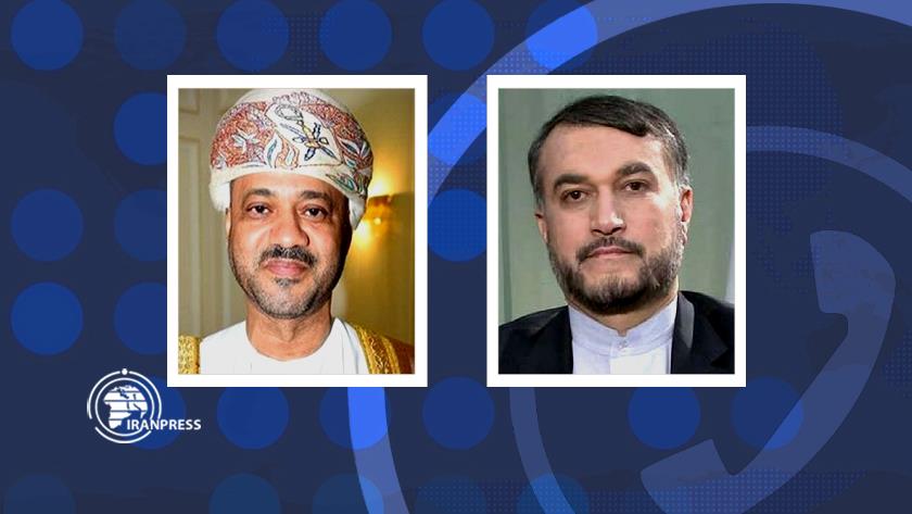 Iranpress: Iran, Oman FMs hold a telephone conversation