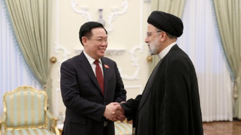 Iranpress: Raisi: Iran, Vietnam share spirit of independence-seeking