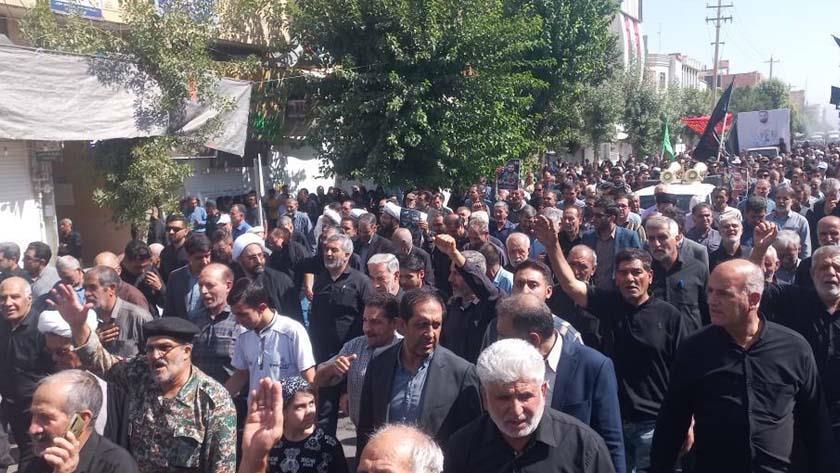 Iranpress: Funeral Procession for martyr of ShahCheragh terrorist attack held in Marvdasht