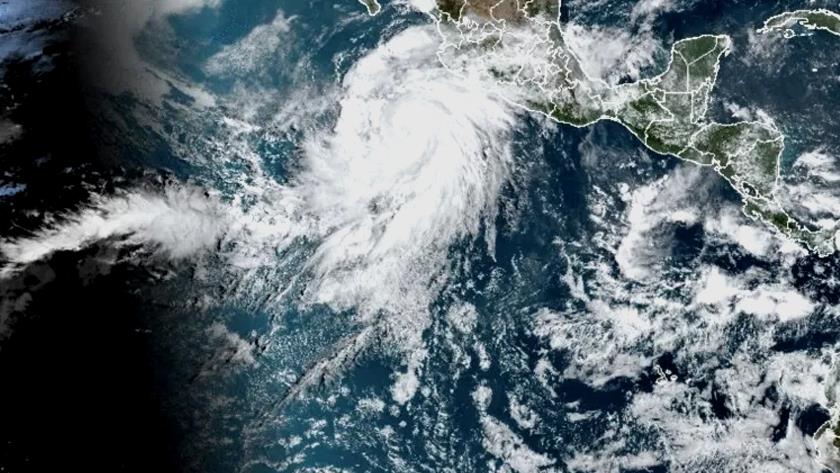 Iranpress: Hurricane Hilary threatens Mexico, California with 