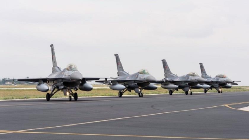 Iranpress: Denmark pledges to provide 19 F-16 jets to Ukraine