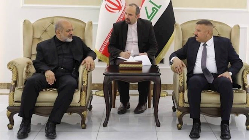 Iranpress: Tehran, Baghdad sign a MoU to facilitate pilgrims