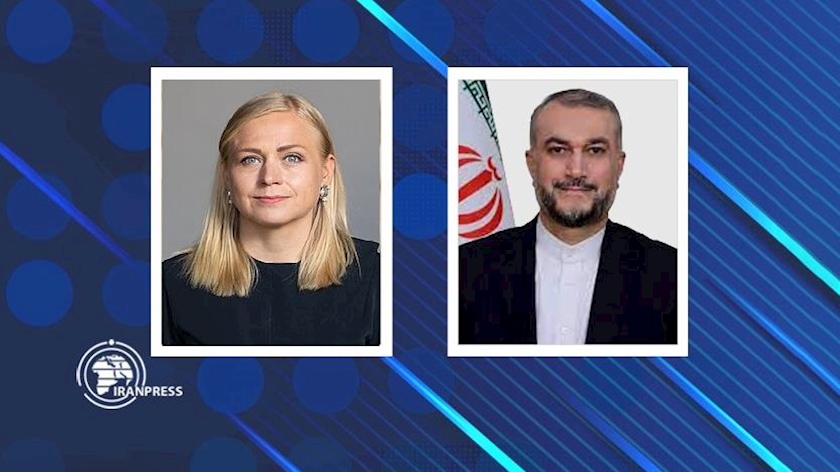 Iranpress: Iran, Finland FMs discuss relations on phone