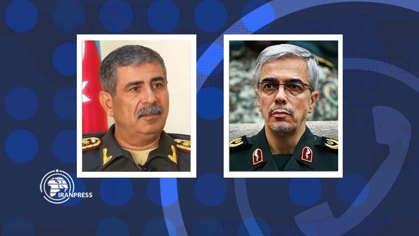 Iranpress: Iran, Azerbaijan Defense officials confer latest development 
