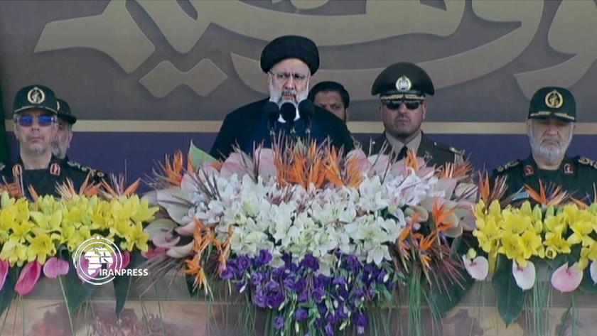 Iranpress: Raisi: Iranian Armed forces prevent any geopolitical changes successfully