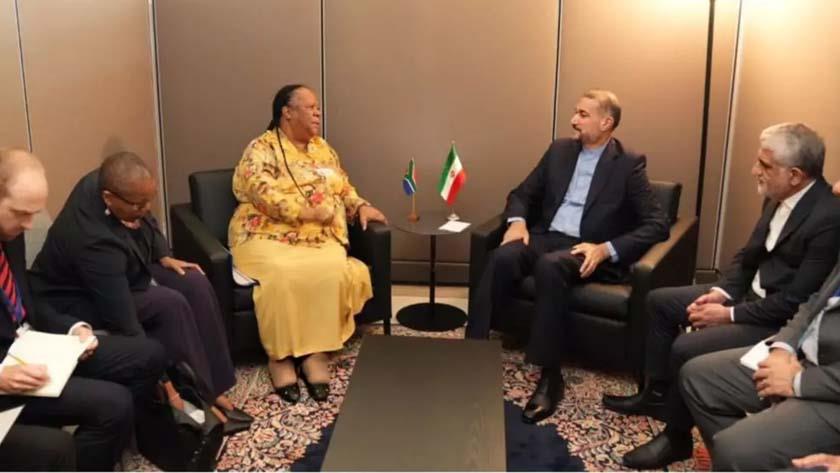 Iranpress: Iranian, South African FMs discuss BRICS future role in world