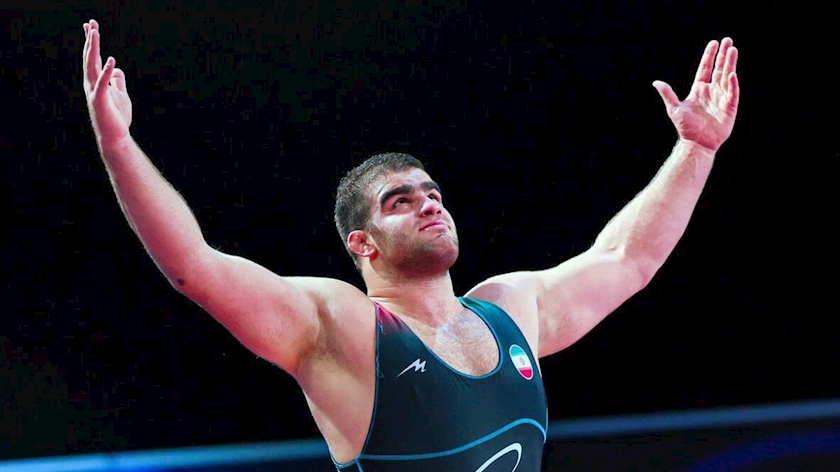 Iranpress: Iran’s Mirzadeh wins gold medal at 2023 Belgrade Wrestling C