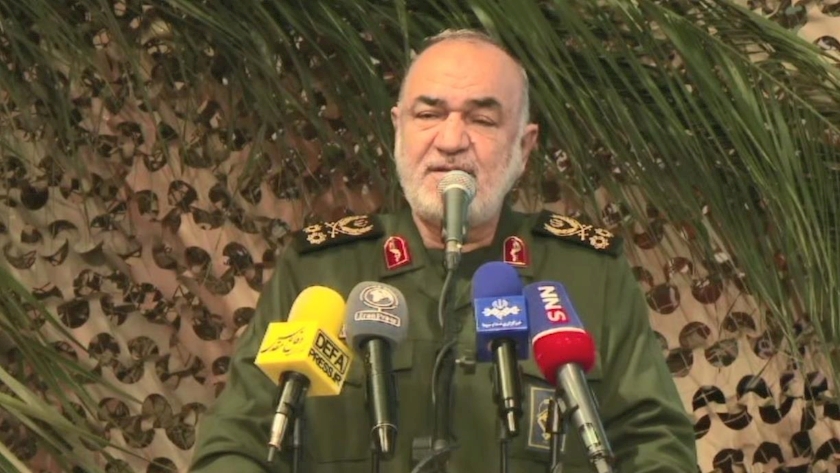 Iranpress: Western powers going to the dustbin of history: IRGC Chief 