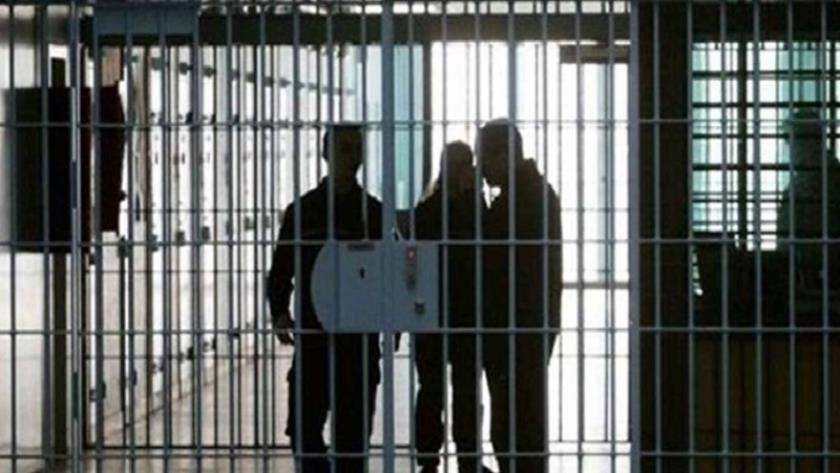 Iranpress: Two Iranian prisoners set free, leave Pakistan for Iran