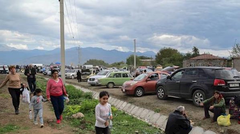 Iranpress: Over 100,000 internally displaced persons relocate to Armenia from Karabakh