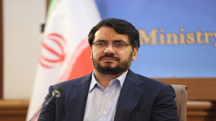 Iranpress: Iranian Minister says Tehran, Baku to construct joint border crossing