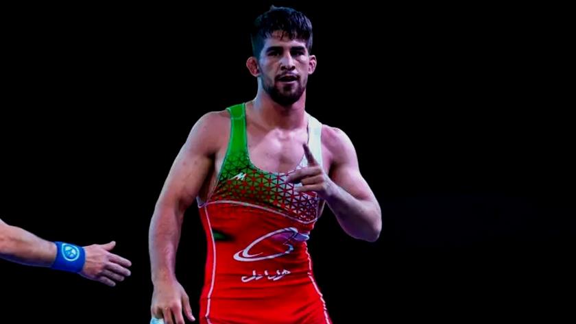Iranpress: 2022 Asian Games; Iranian wrestlers shine in final with 3 gold medals