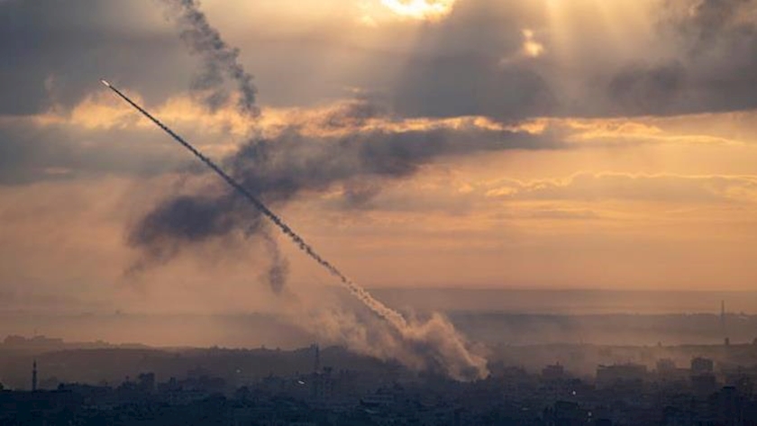 Iranpress: Israeli army says fires artillery on southern Lebanon