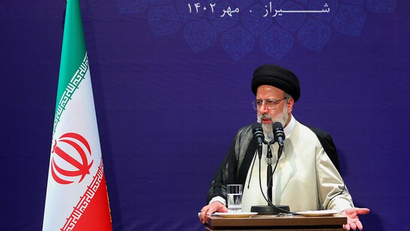Iranpress: Pres. Raisi: No threat, sanction stopped Iran; Youth must know