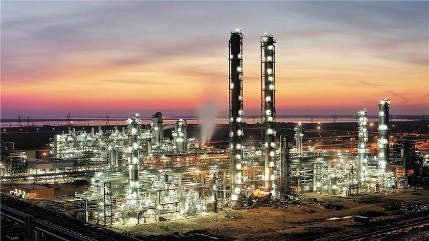 Iranpress: Iran’s annual petrochemical output to reach around 78 million tons