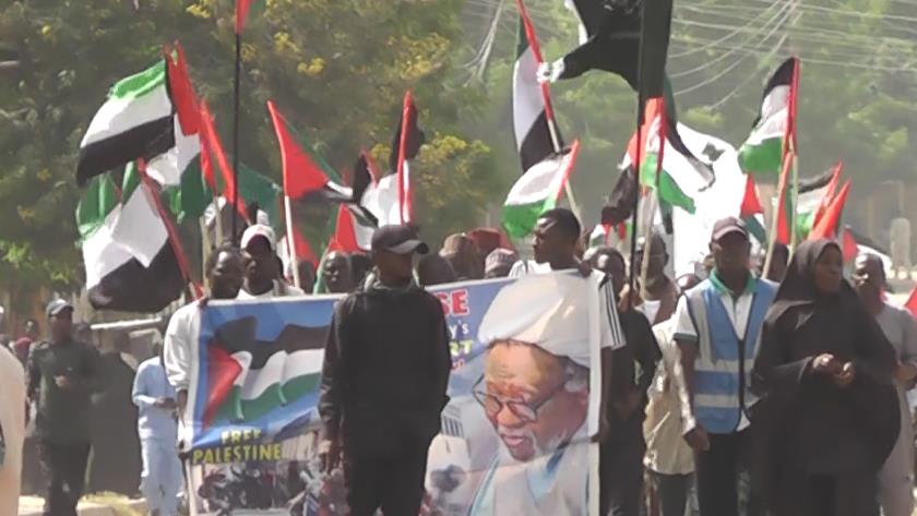 Iranpress: Nigerians ask their President to expel Israeli ambassador
