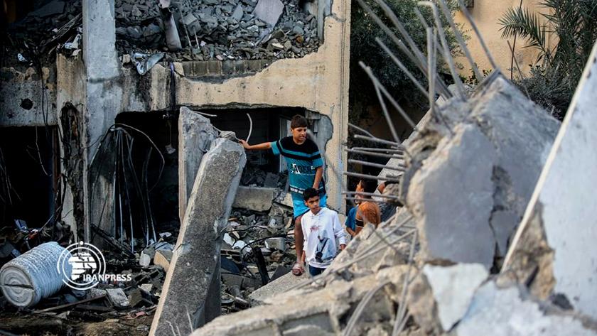 Iranpress: Iran Press depicts Israeli crimes in Gaza