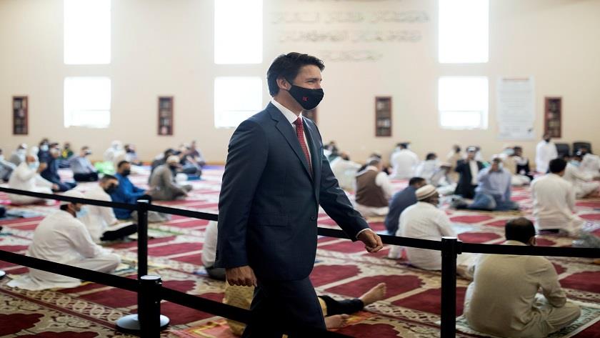 Iranpress: Justin Trudeau booed In Canada mosque over Israel-Hamas War