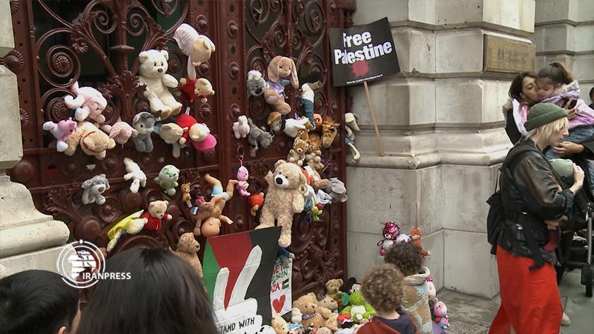 Iranpress: Protesters in UK. condemn Palestinian genocide
