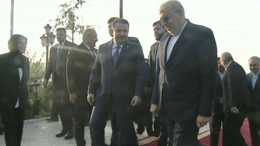 Iranpress: Iraqi PM arrives in Tehran