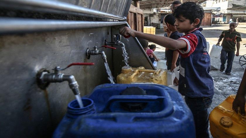 Iranpress: Israel blackmails Gaza by water cut-off