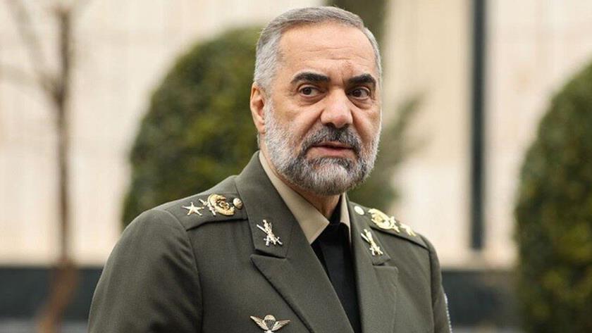 Iranpress: Iranian Defense Minister headed to Tajikistan