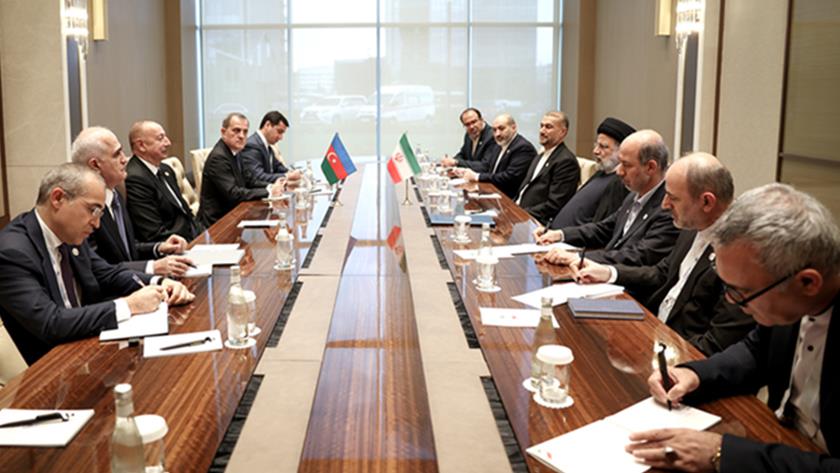 Iranpress: Iranian, Azerbaijani presidents hold talks in Tashkent