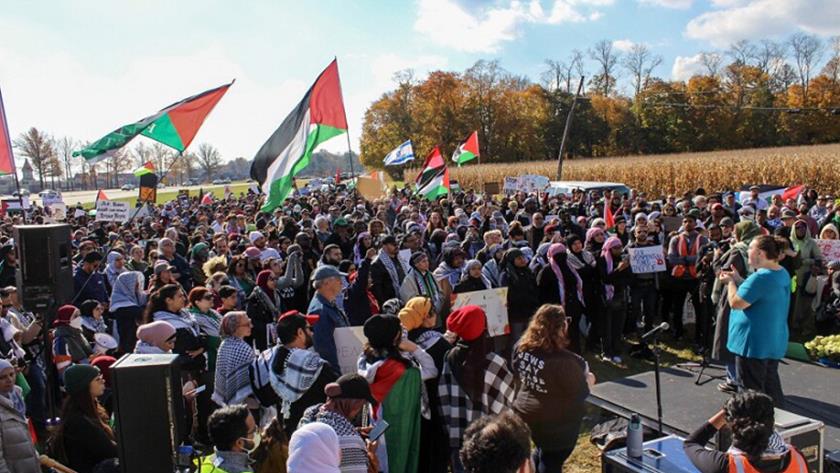 Iranpress: Video: Pro-Palestinian protesters gather near Biden’s home