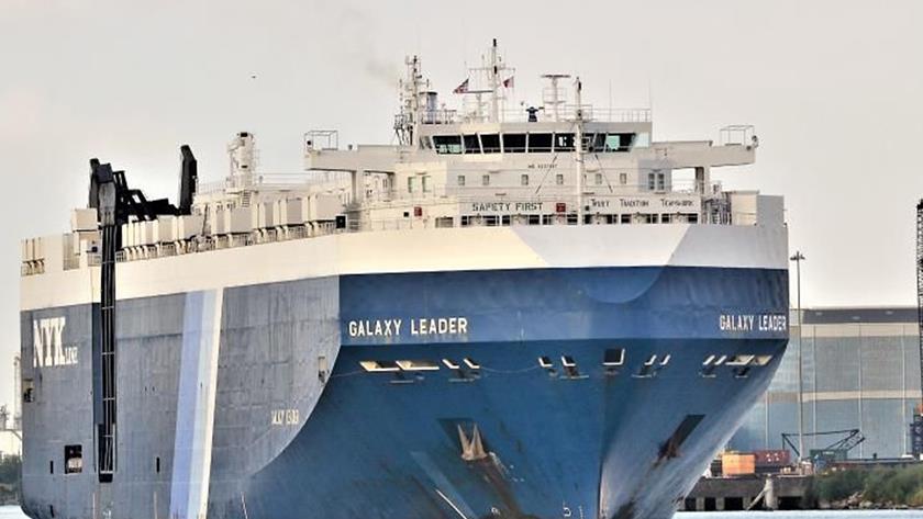 Iranpress: Yemen Seizes “Israeli Ship” In Red Sea