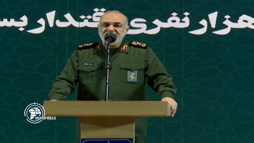 Iranpress: IRGC ready for crushing response to enemy threat: IRGC Chief Commander