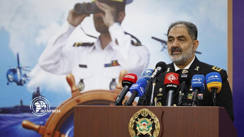 Iranpress: Commander: Deylaman destroyer will soon join the Navy