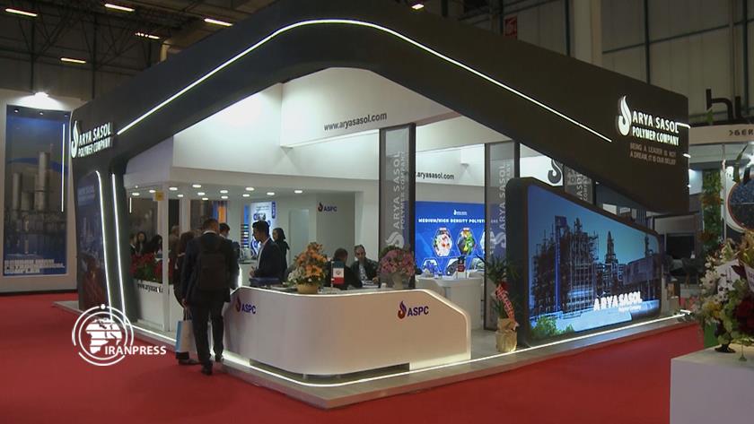 Iranpress: Iran displays products of knowledge-based firms in Istanbul Expo