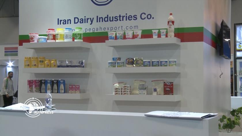 Iranpress: Iranian products showcased in Halal exhibition in Istanbul