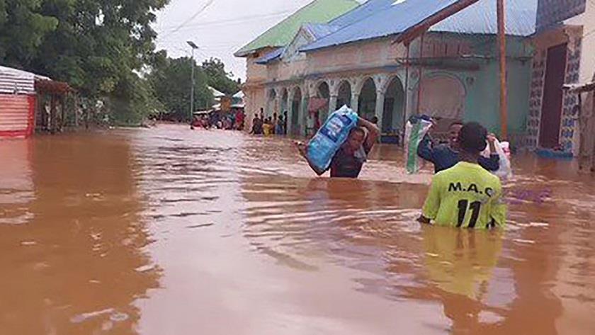 Iranpress: Death toll from Somalia floods raises to nearly 100 