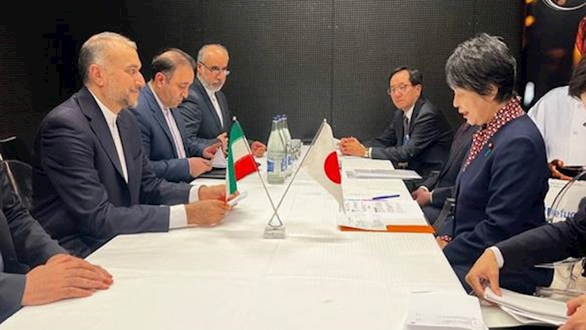 Iranpress: Japan urges Iran