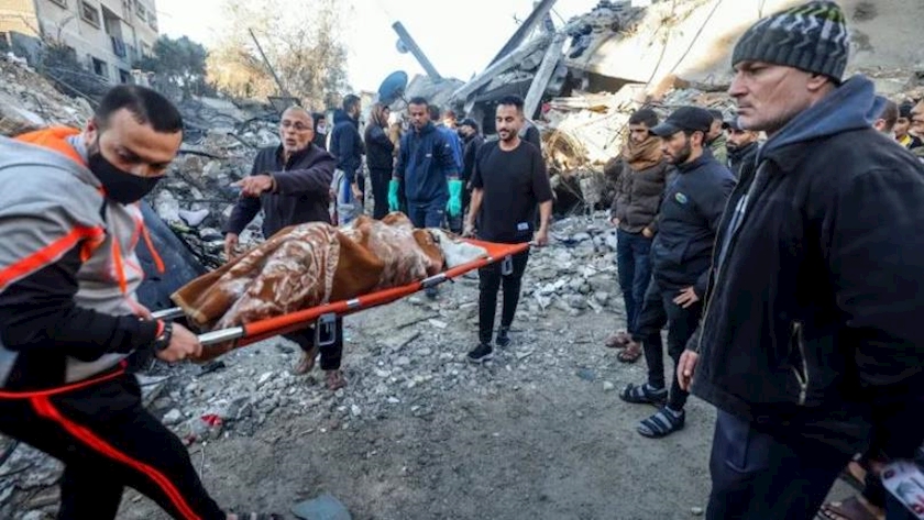 Iranpress: Casualties of Israeli attack on Khan Younis reach 33 people