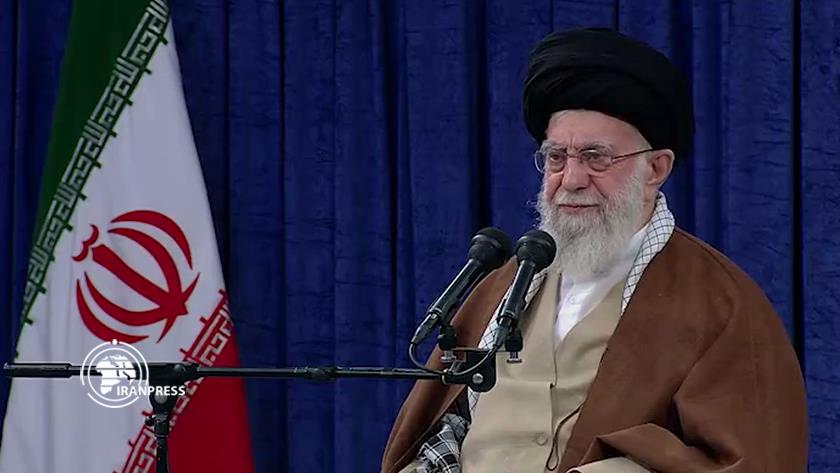 Iranpress: Leader: Elections hinder dictatorship, chaos, insecurity