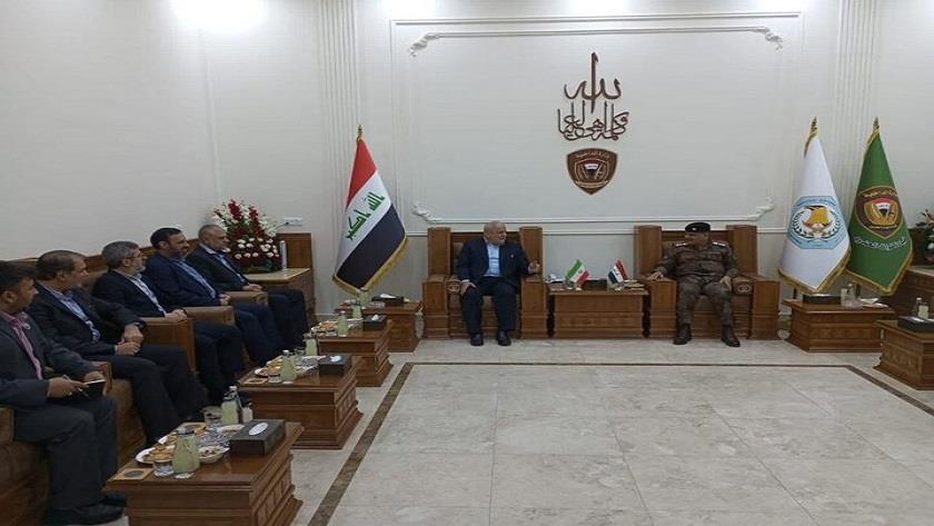 Iranpress: Iranian, Iraqi officials discuss defense cooperation