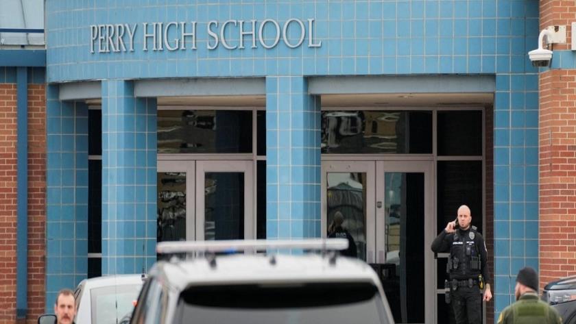 Iranpress: School shooting in US state of Iowa leaves 2 dead, 5 injured
