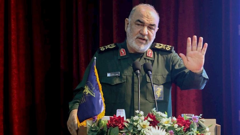 Iranpress: Gen. Salami: Iran will defend interests wherever necessary