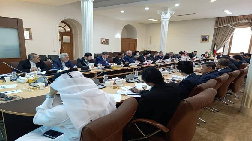 Iranpress: ACD member states ambassadors sit for dialogue forum in Tehran